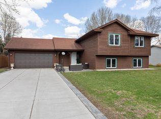 5731 143rd St W, Apple Valley, MN 55124
