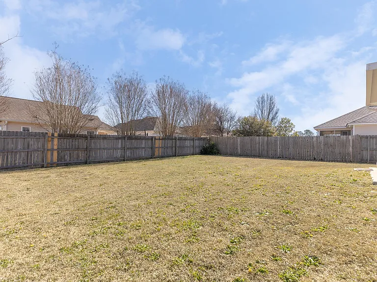 130 Larkspur Ln — Photo 62