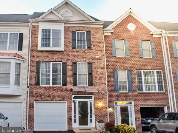 7372 Ardglass Dr, Lorton, VA 22079