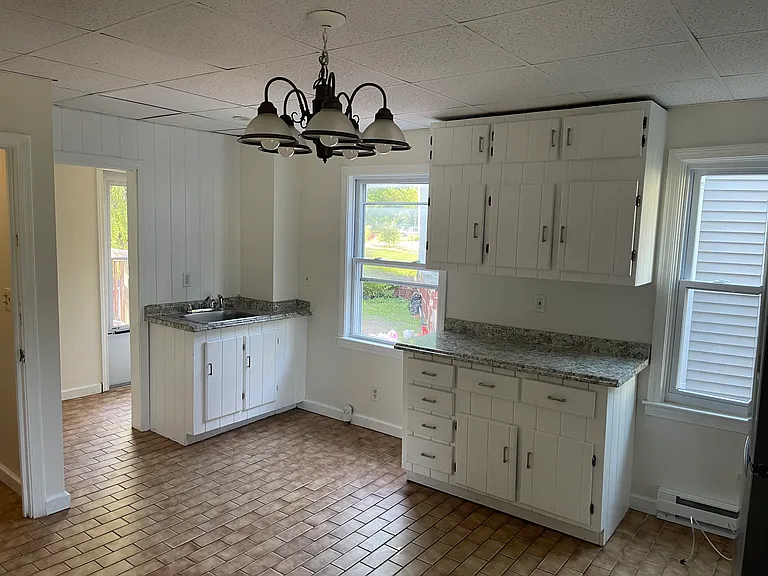 32 Maple St #1 — Photo 4