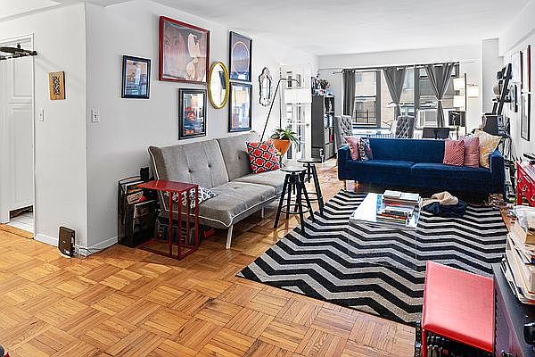 1st image of 150 E 56th St APT 8C