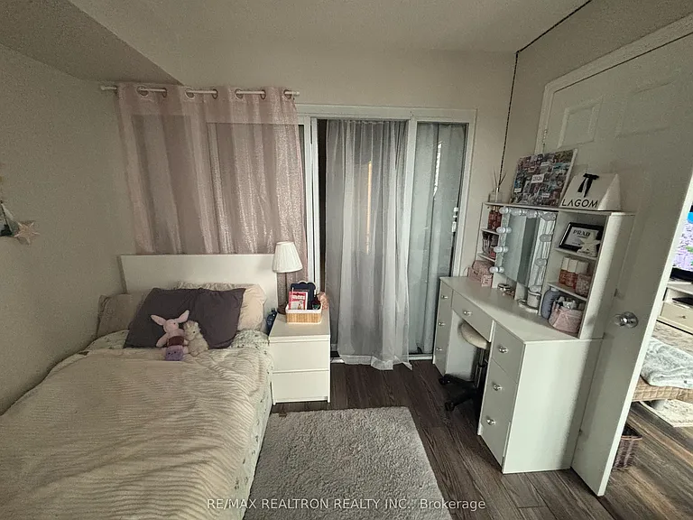 33 Empress Ave #1501 — Photo 13