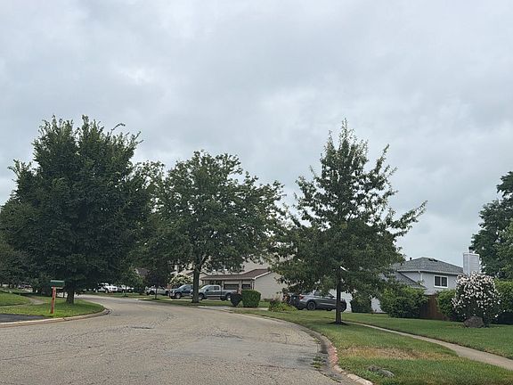 4th image of 190 Dolores St