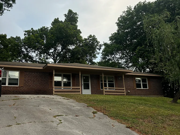 5043 Shoals Ln — Photo 1