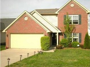 6024 Woodhaven Place Cir, Louisville, KY 40228