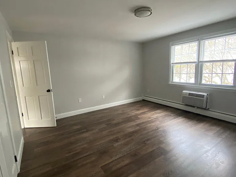 37 Grandview Dr #C — Photo 13