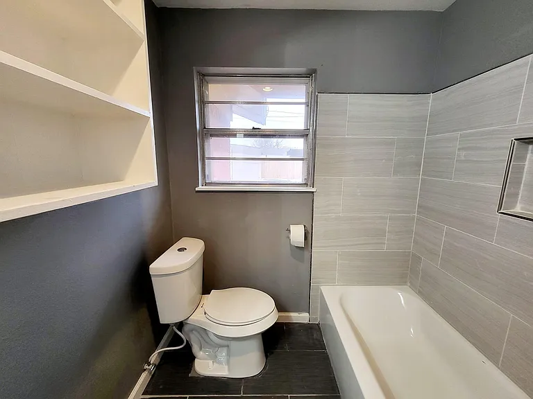 3505 Houston Ave — Photo 37