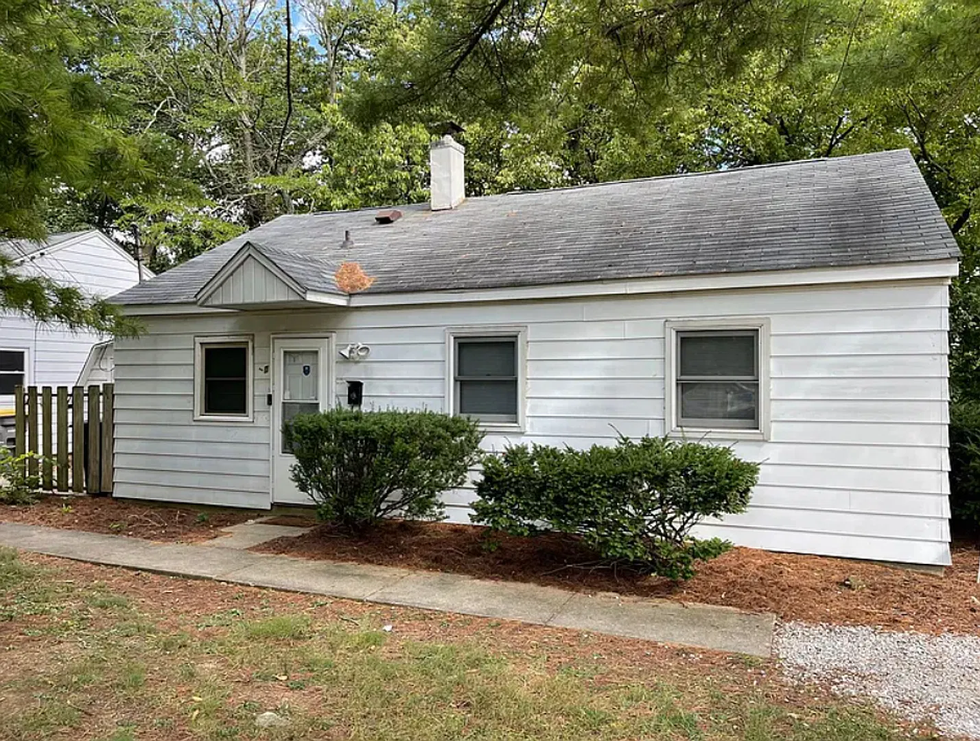3 Bedroom House - Walking Distance to Purdue Campus — Photo 1