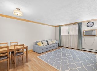 266 Albion St APT 6, Wakefield, MA 01880