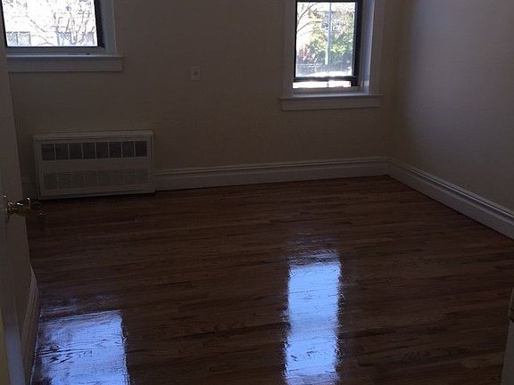 2nd image of 460 E 21st St APT 3D