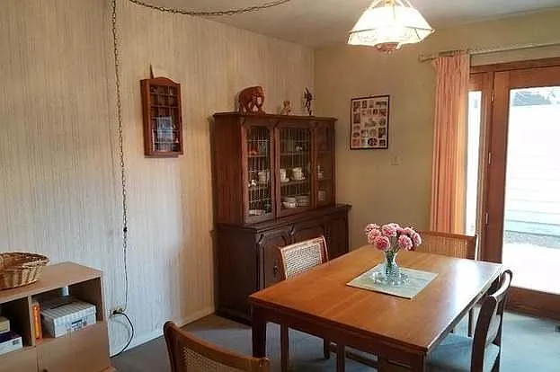 1347 Court Q — Photo 5