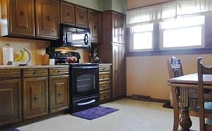 4th image of 1109 Van Fleet St