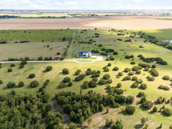 7351 Hackberry Rd, Holland, TX 76534