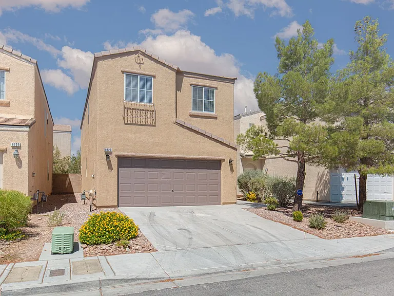 8723 Evan Lilas St — Photo 1