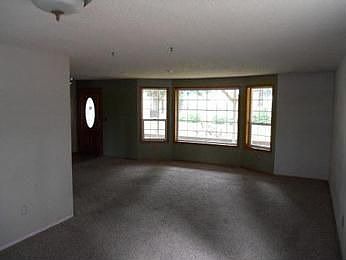 4th image of 7109 NE 335th St