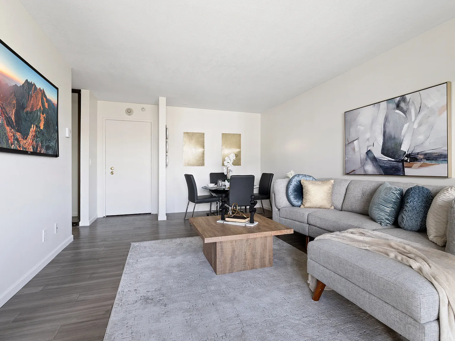 1 bed, 670 sqft, $2,495 — Photo 3