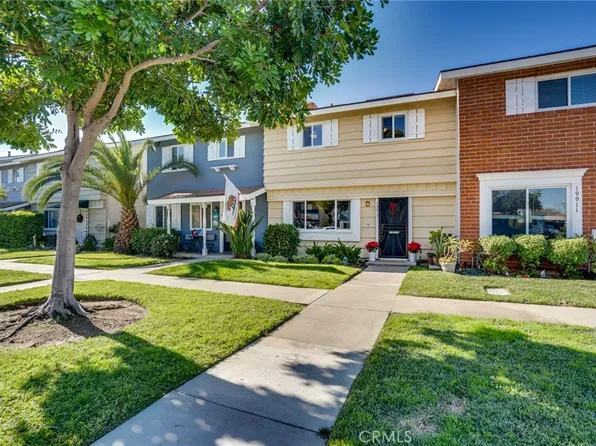 19917 Piccadilly Ln, Huntington Beach, CA 92646