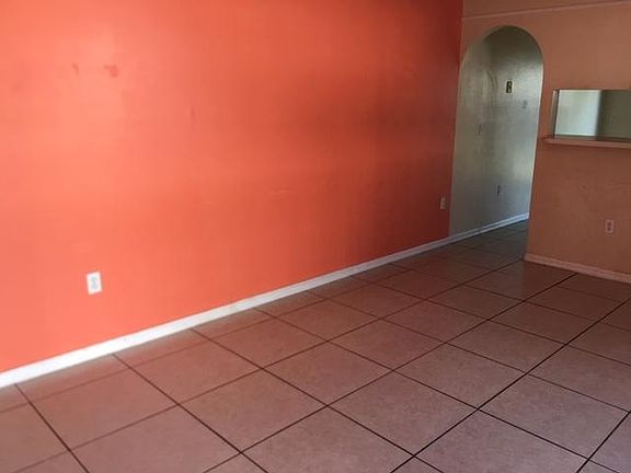 3rd image of 2406 Weymouth Ct