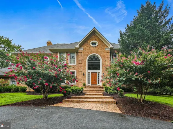 4255 Buckskin Lake Dr, Ellicott City, MD 21042