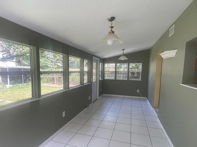 7210 N Duncan Ave — Photo 11