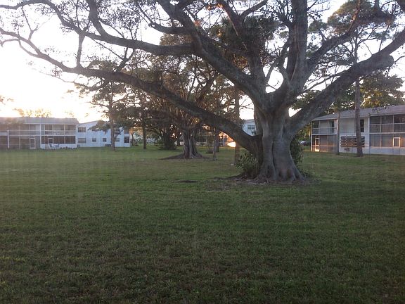 3rd image of 88 Ventnor E