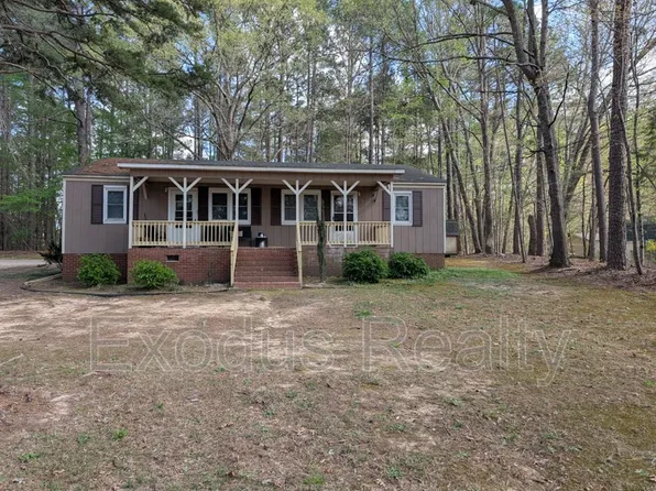 314 Country Estates Dr, Sanford, NC 27330