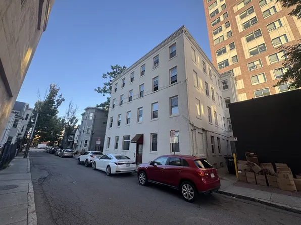 6 Douglass St #4, Cambridge, MA 02139
