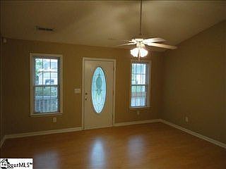 2nd image of 403 Kingfisher Dr