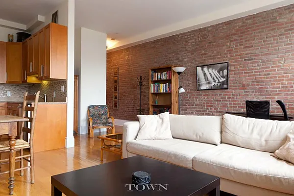 Rented by Town Residential | media 35