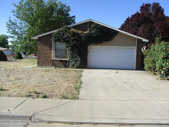 2nd image of 3009 E 24th St