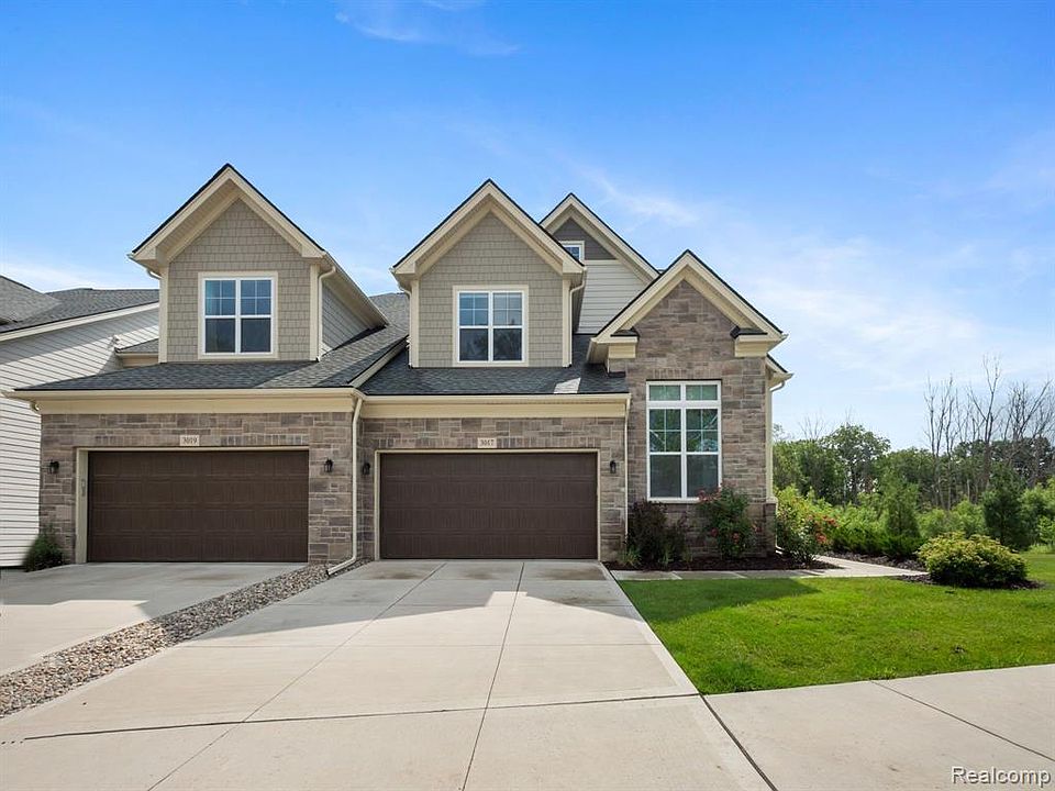 1st image of 3017 N Spurway Dr