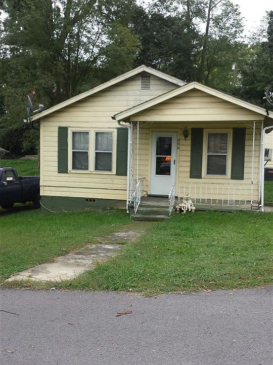 2nd image of 718 Brown Ave