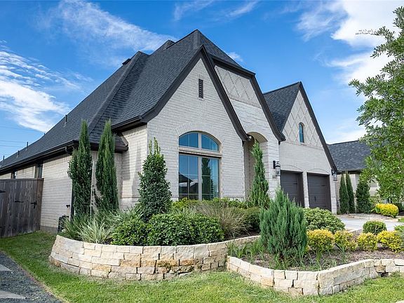 3rd image of 28906 Canyon Oak Dr