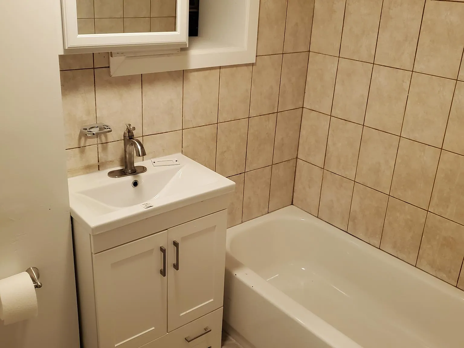 904 N Richmond St — Photo 3