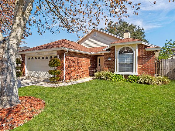 3rd image of 11737 LANIER CREEK Drive