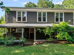 714 9th St, Hood River, OR