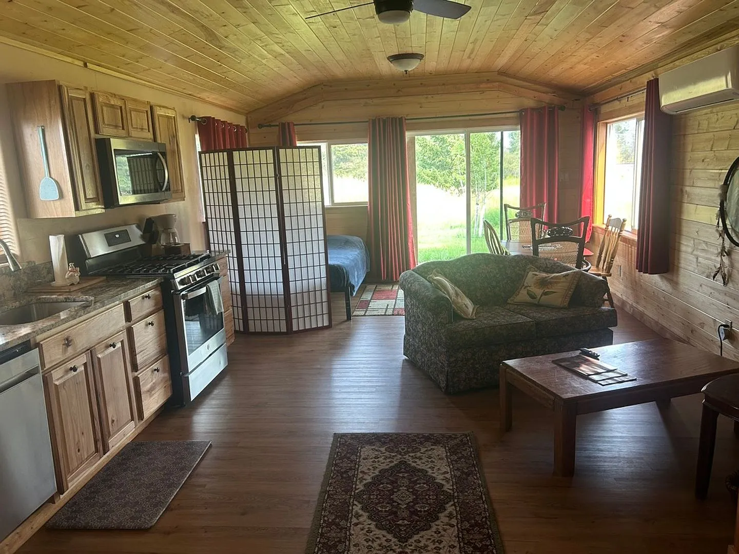 1 Bedroom/1 Bath Cottage for Rent on shared 5 Acres Oct 2026 - May 2027 — Photo 3