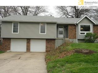 1013 SW Clark Rd, Blue Springs, MO 64015