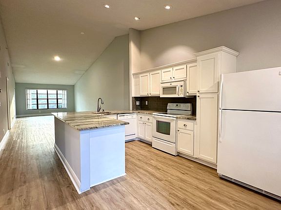 2nd image of 12113 Country Greens Boulevard