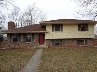 1101 Randall Ln, Fulton, MO 65251