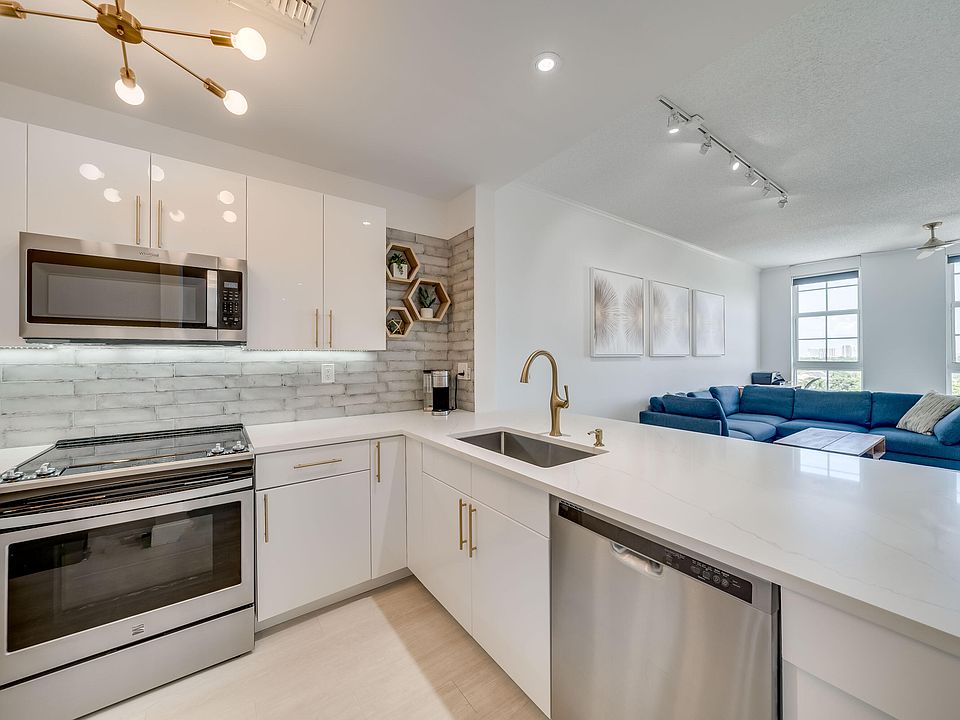 1st image of 520 SE 5th Avenue #3709