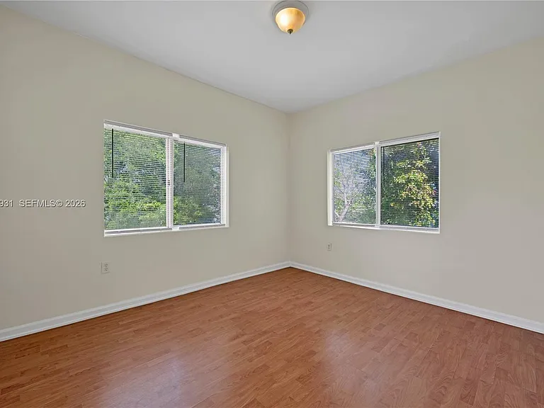 109 NW 6th Ave #8 — Photo 14