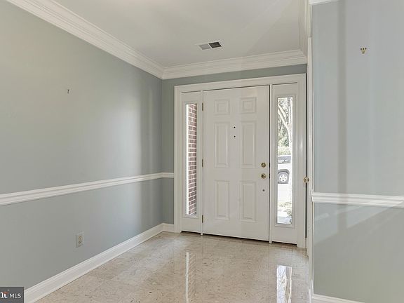 3rd image of 3911 Ivy Terrace Ct NW