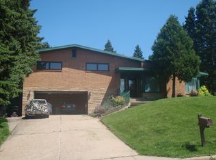 25 Merritt Dr, Virginia, MN 55792