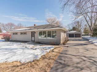 W162N9762 Mayflower Dr, Germantown, WI 53022