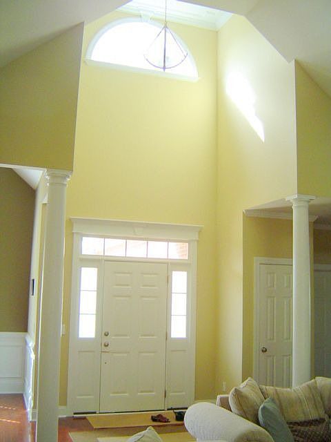 2nd image of 208 Shores Edge Dr