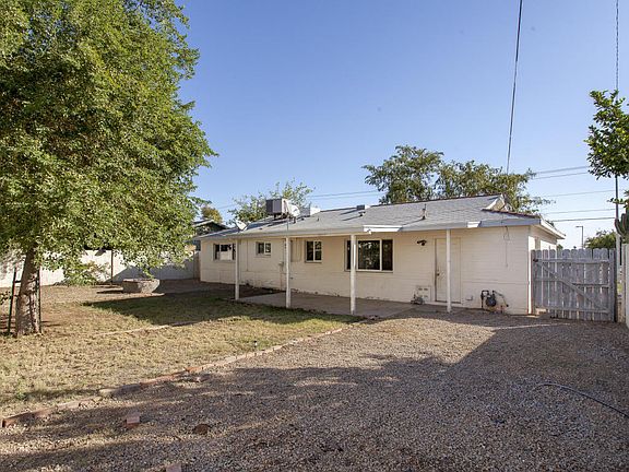 2nd image of 1020 N 72nd Pl