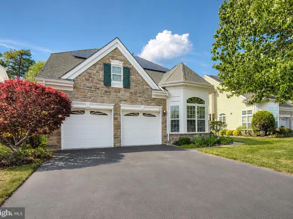 21 Lewis Dr, Mays Landing, NJ 08330