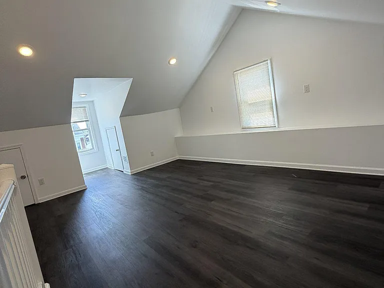 1262 S Broad St — Photo 12