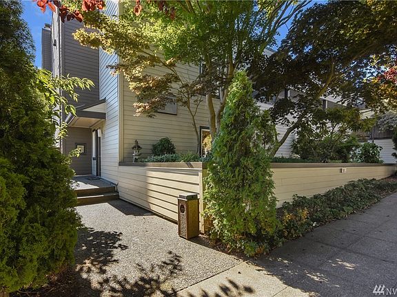5th image of 2219 14th Ave W APT 301
